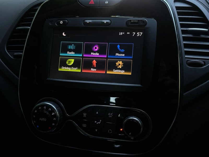 RENAULT CAPTUR