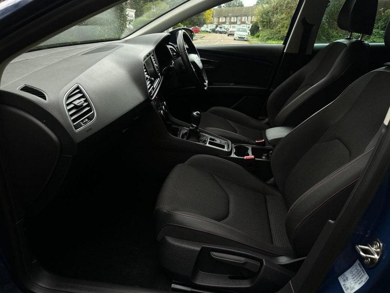 SEAT LEON