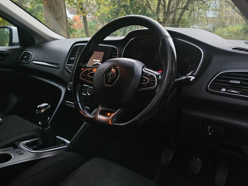 RENAULT MEGANE