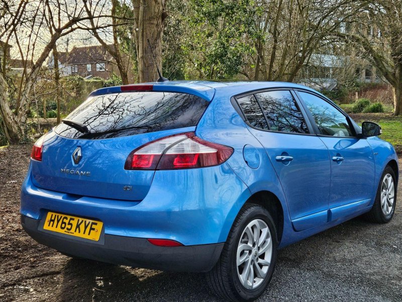 RENAULT MEGANE