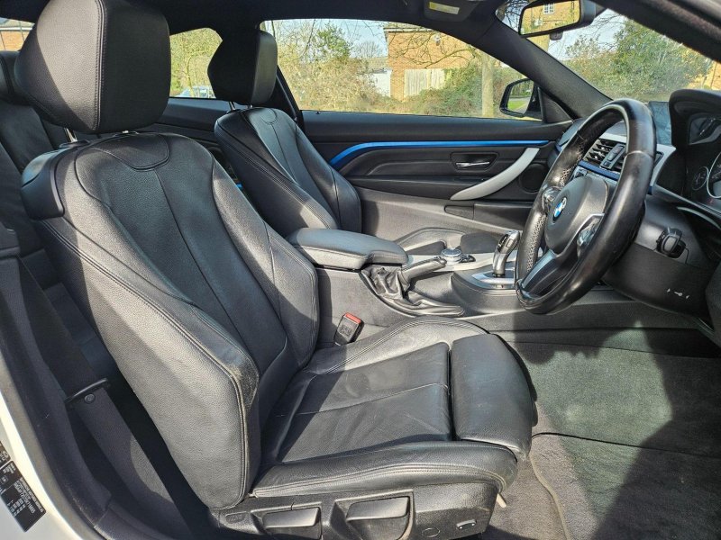 BMW 4 SERIES