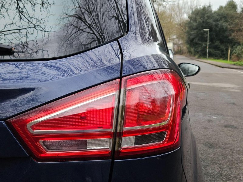 FORD B-MAX