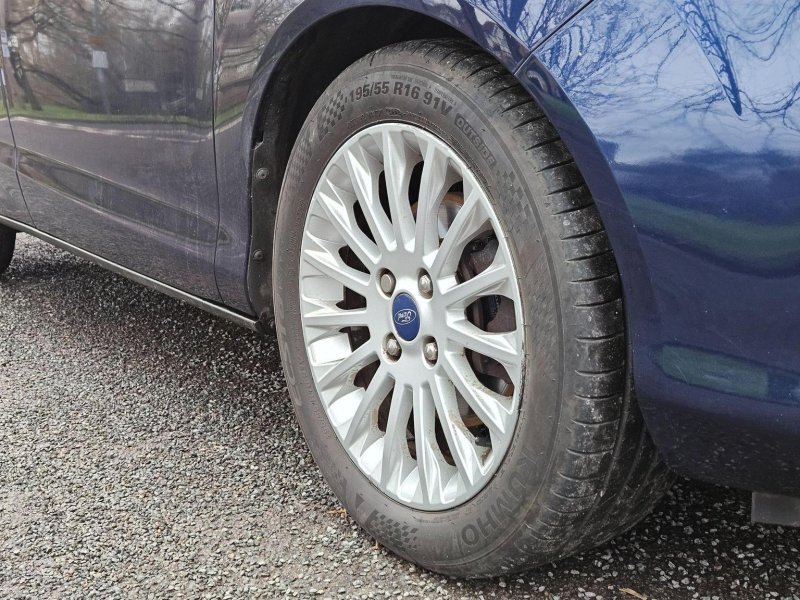 FORD B-MAX