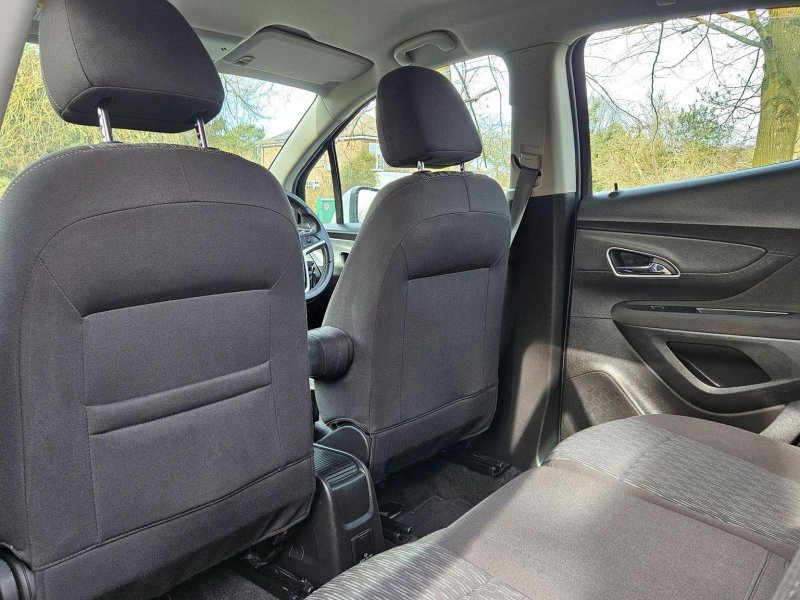 VAUXHALL MOKKA
