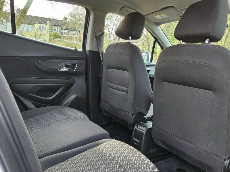VAUXHALL MOKKA