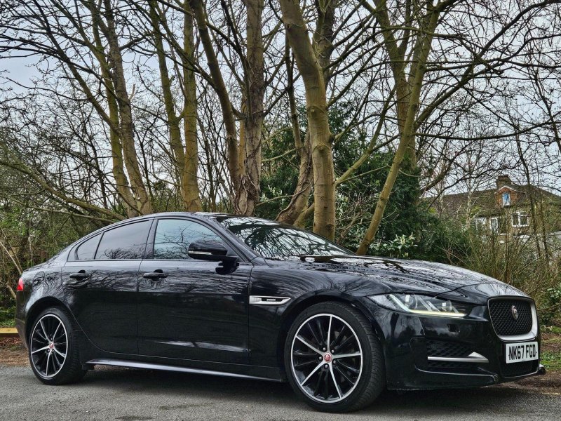 JAGUAR XE