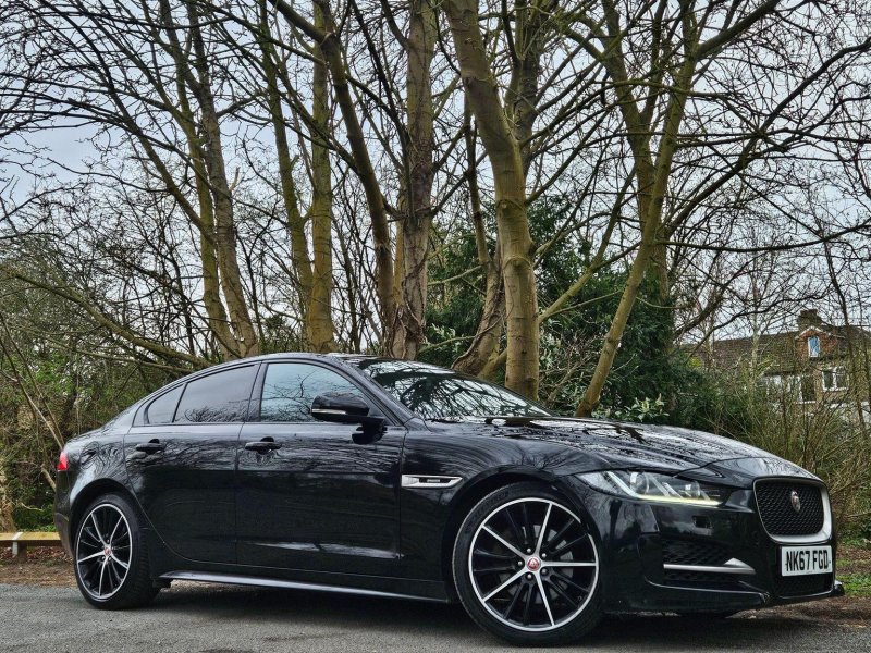 JAGUAR XE