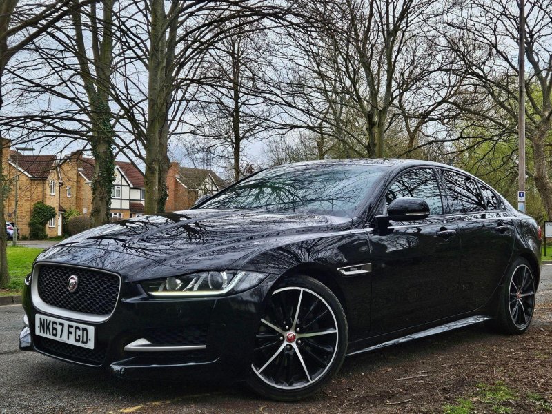 JAGUAR XE